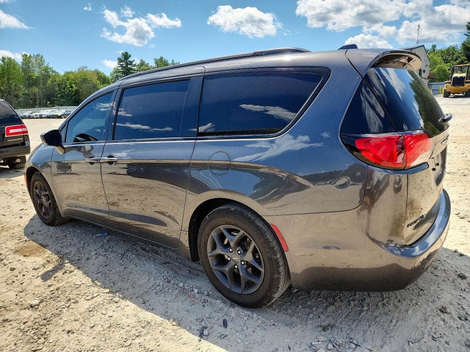 2019 CHRYSLER PACIFICA TOURING L 2