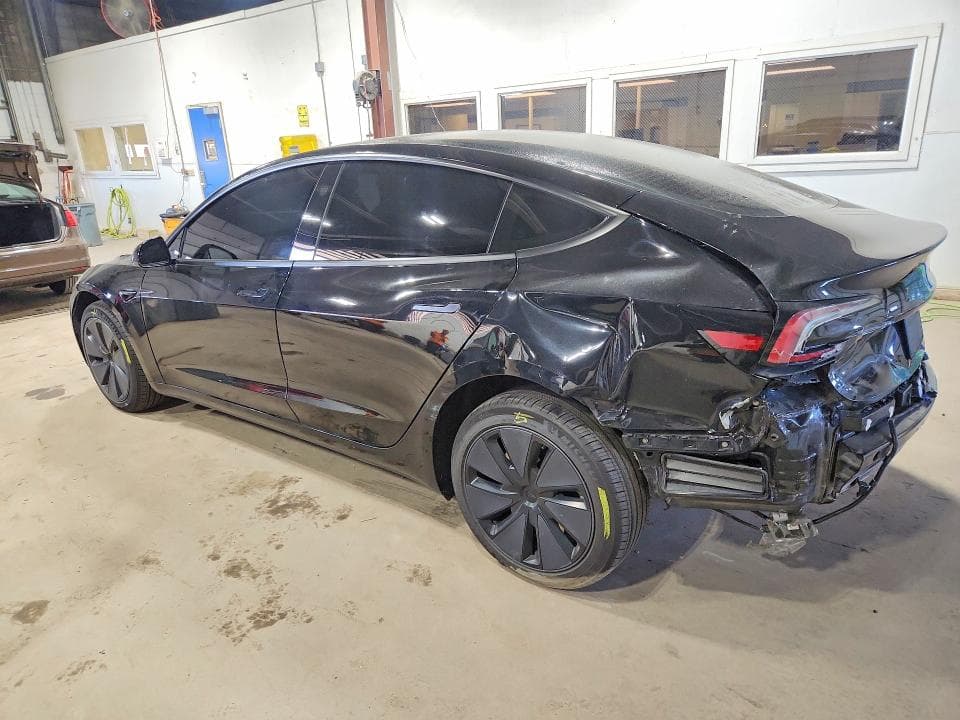 2025 TESLA MODEL 3 2