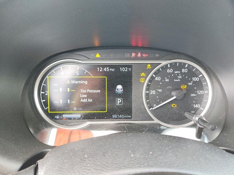 2018 NISSAN KICKS SR 9