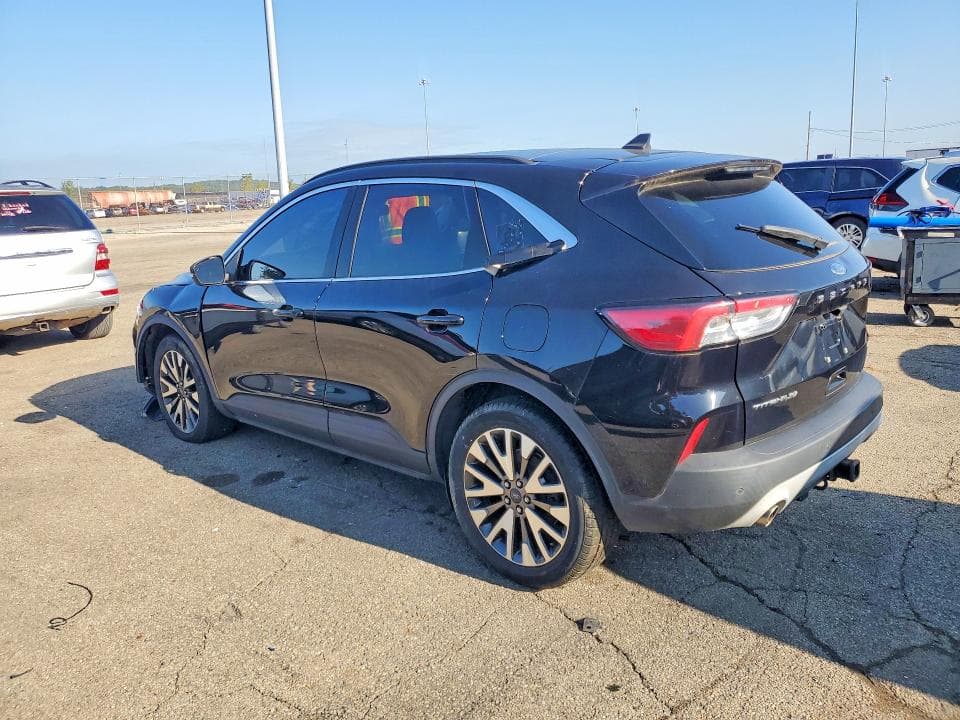 2020 FORD ESCAPE TITANIUM 2