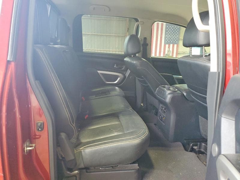 2018 NISSAN TITAN PRO-4X 10