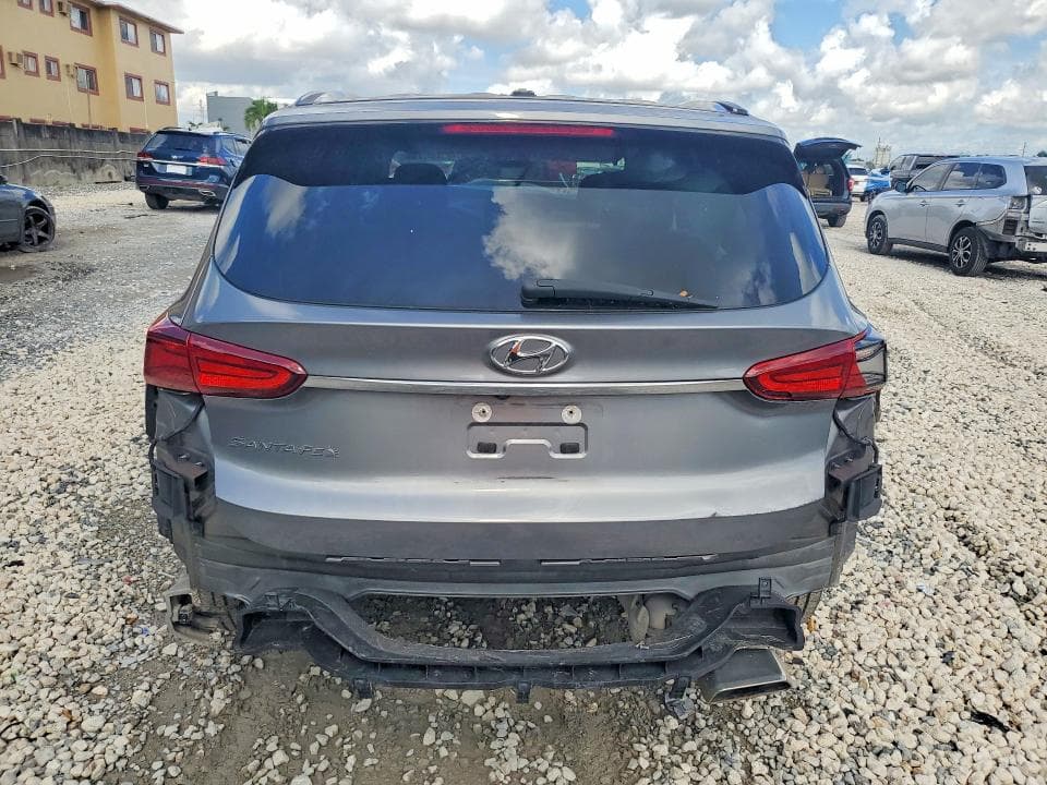 2019 HYUNDAI SANTA FE SE 6