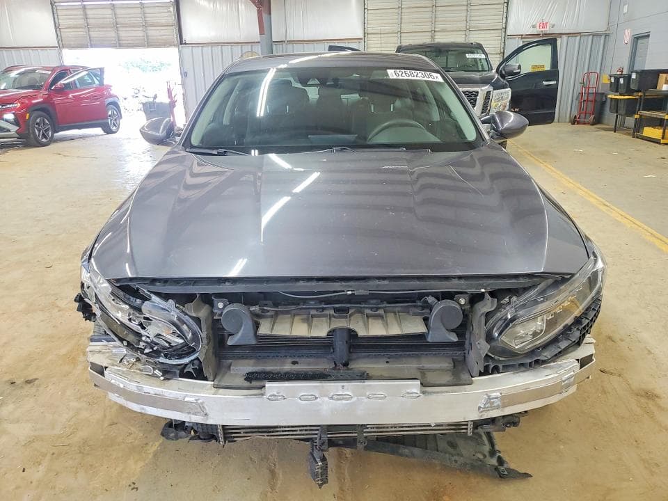 2018 HONDA ACCORD EX 5