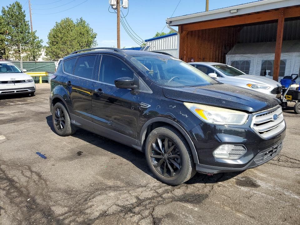 2018 FORD ESCAPE SE 4