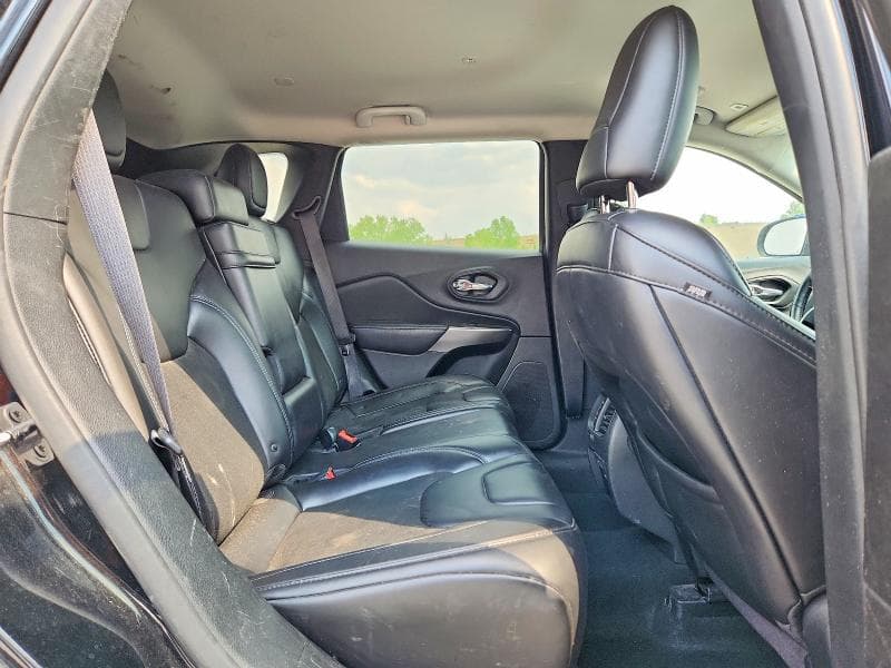 2019 JEEP CHEROKEE LATITUDE PLUS 11