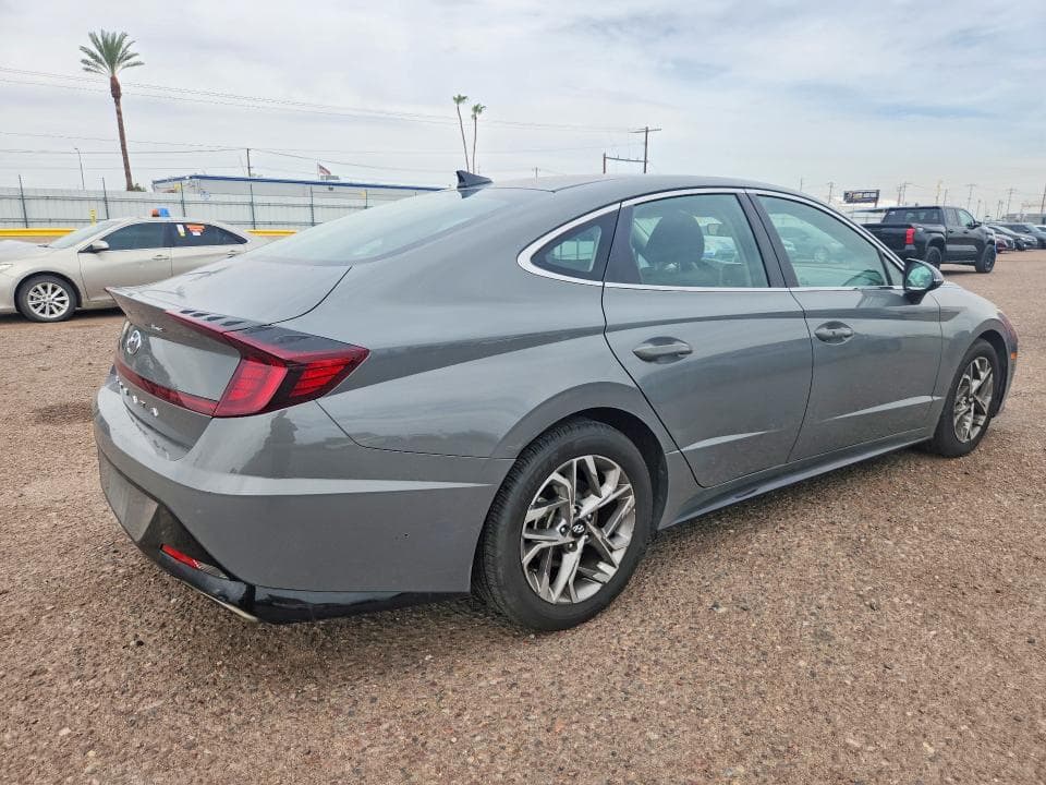 2021 HYUNDAI SONATA SEL 3