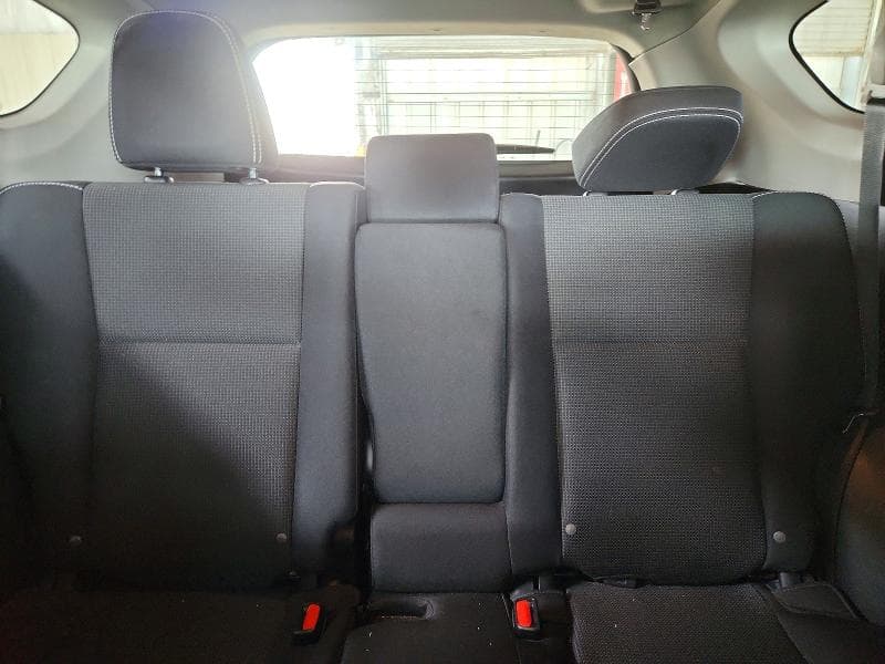 2018 TOYOTA RAV4 XLE 10