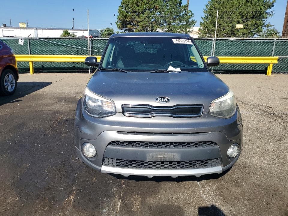 2017 KIA SOUL + 5