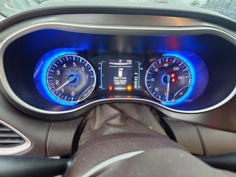 2017 CHRYSLER PACIFICA TOURING 9