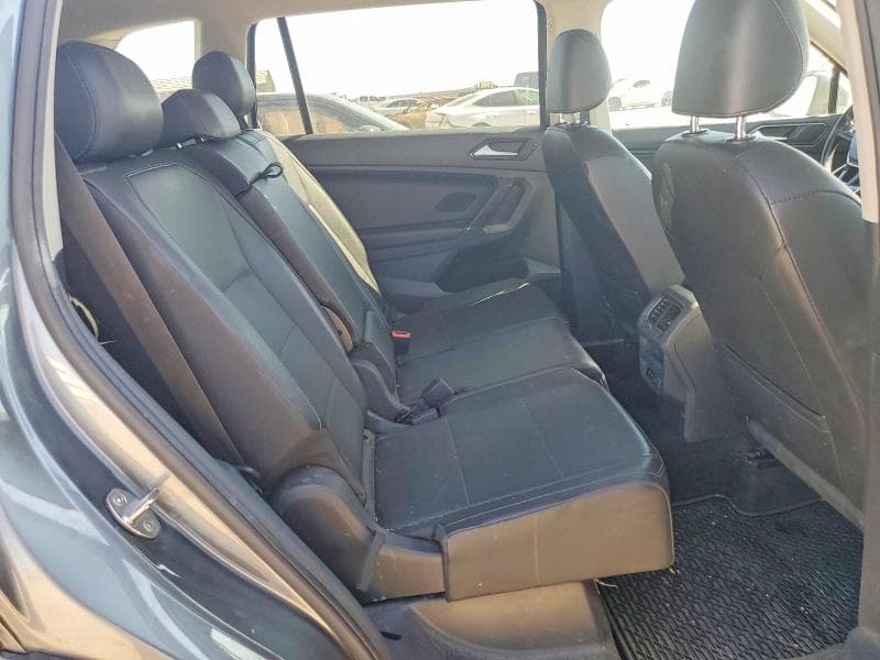 2018 VOLKSWAGEN TIGUAN SE 10