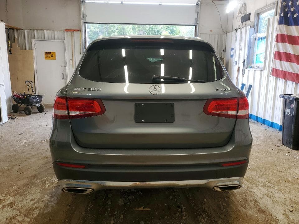 2018 MERCEDES-BENZ GLC 300 4MATIC 6