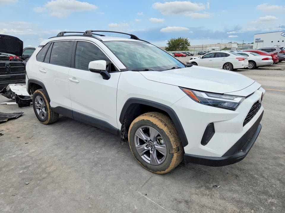 2023 TOYOTA RAV4 XLE 4