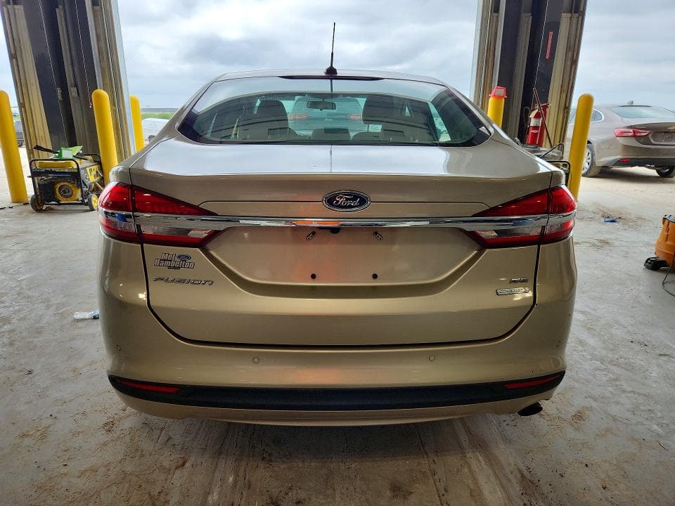 2017 FORD FUSION SE 6
