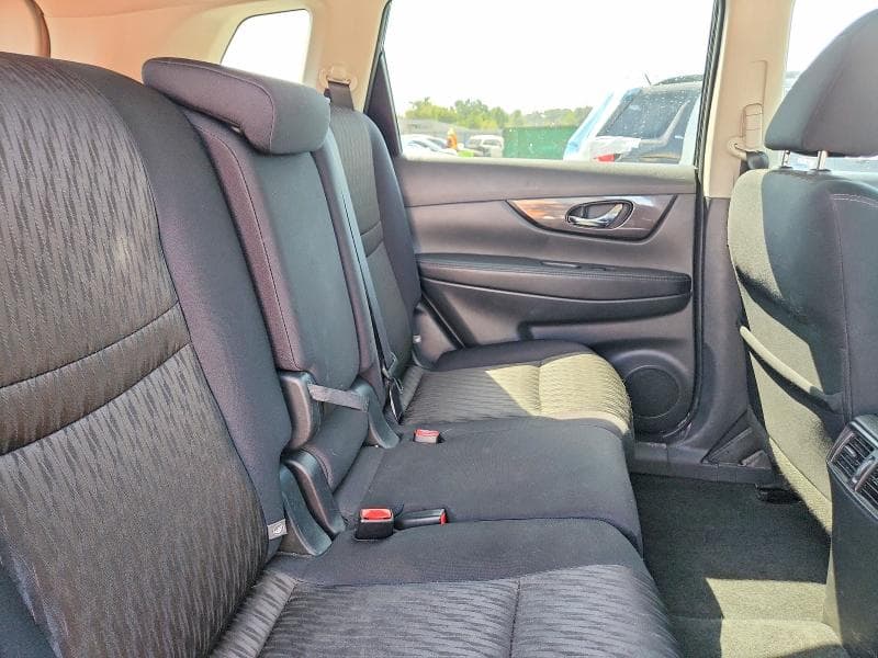 2017 NISSAN ROGUE SV 11