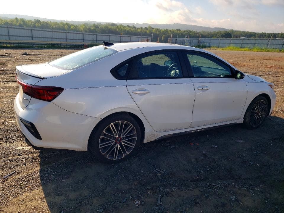 2021 KIA FORTE GT 3