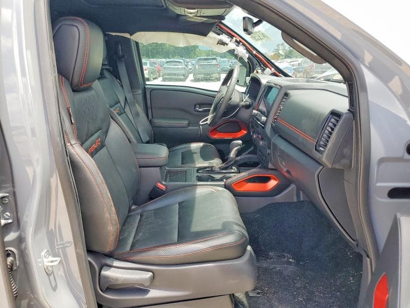2023 NISSAN FRONTIER PRO-4X 7