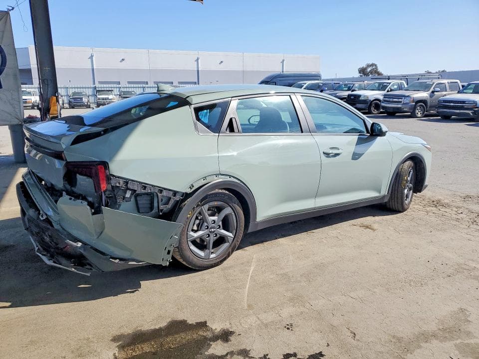 2026 KIA K4 LXS 3