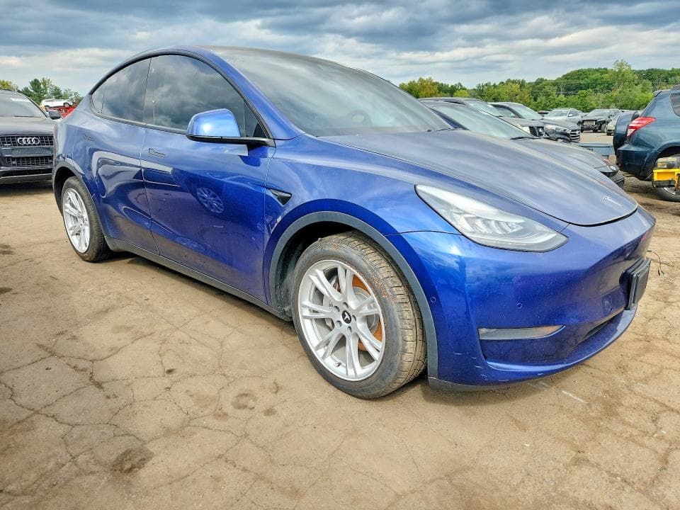 2020 TESLA MODEL Y 4