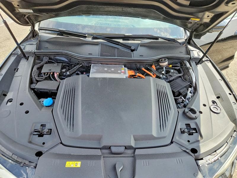 2020 AUDI E-TRON SPORTBACK PREMIUM PLUS 12