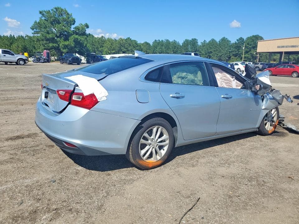2017 CHEVROLET MALIBU LT 3