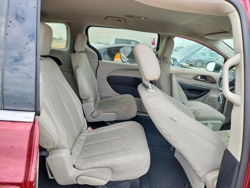 2017 CHRYSLER PACIFICA LX 10