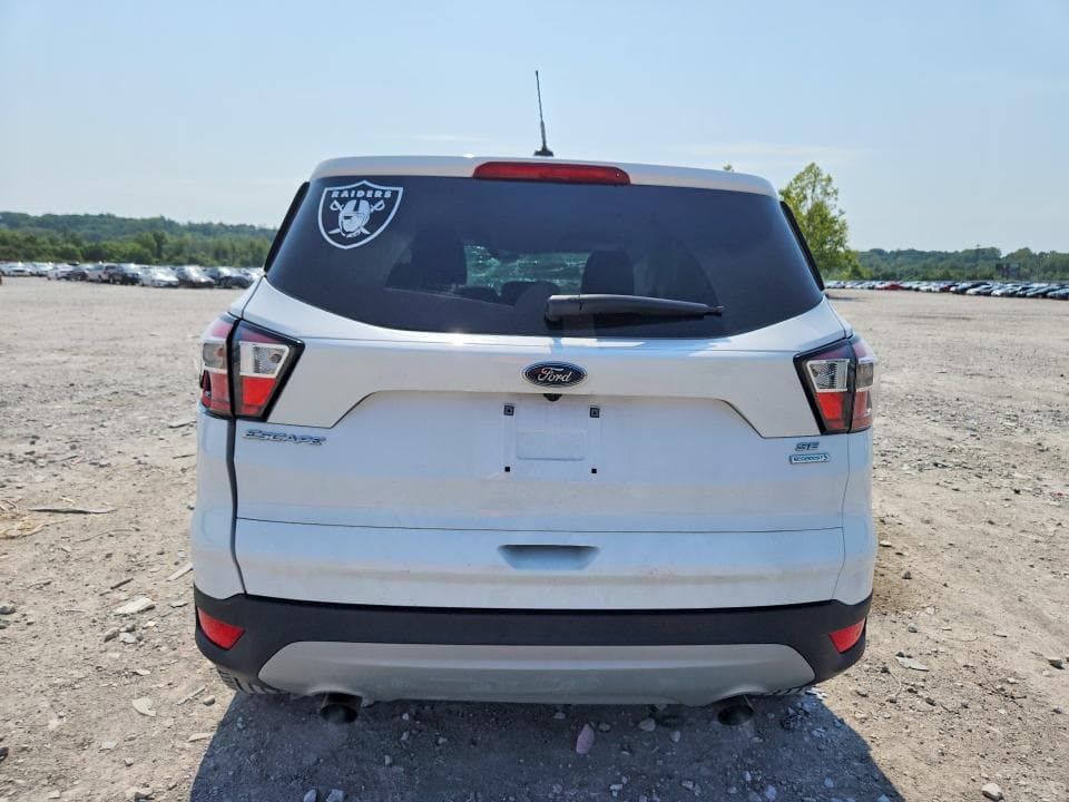 2017 FORD ESCAPE SE 6