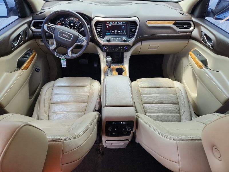 2017 GMC ACADIA DENALI 8