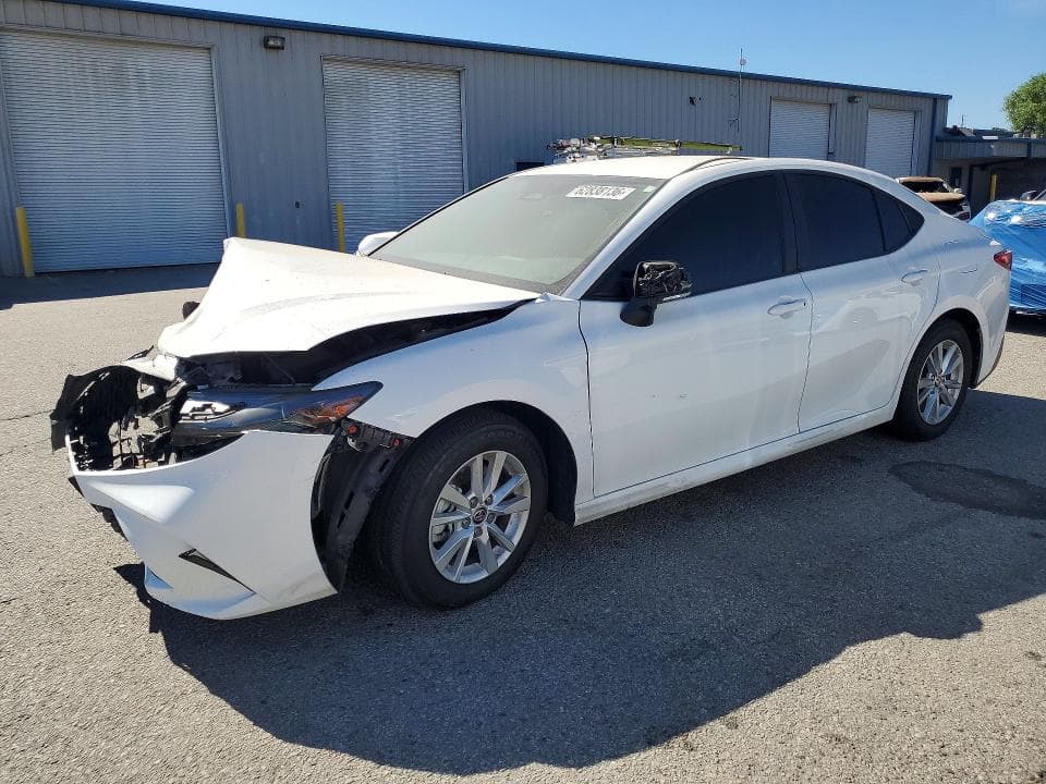 2025 TOYOTA CAMRY LE - 1