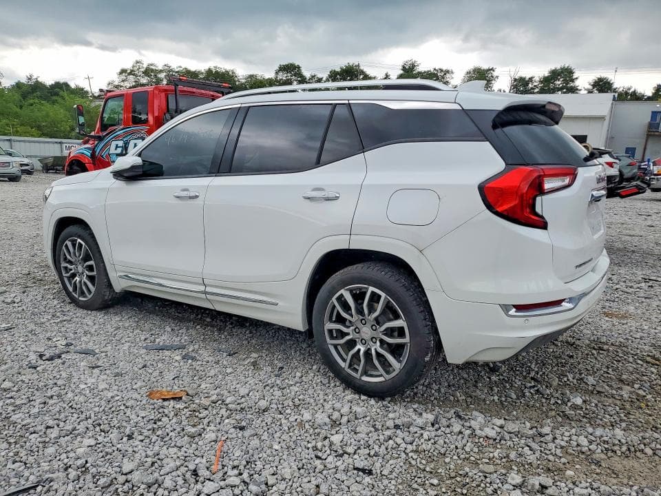 2023 GMC TERRAIN DENALI 2
