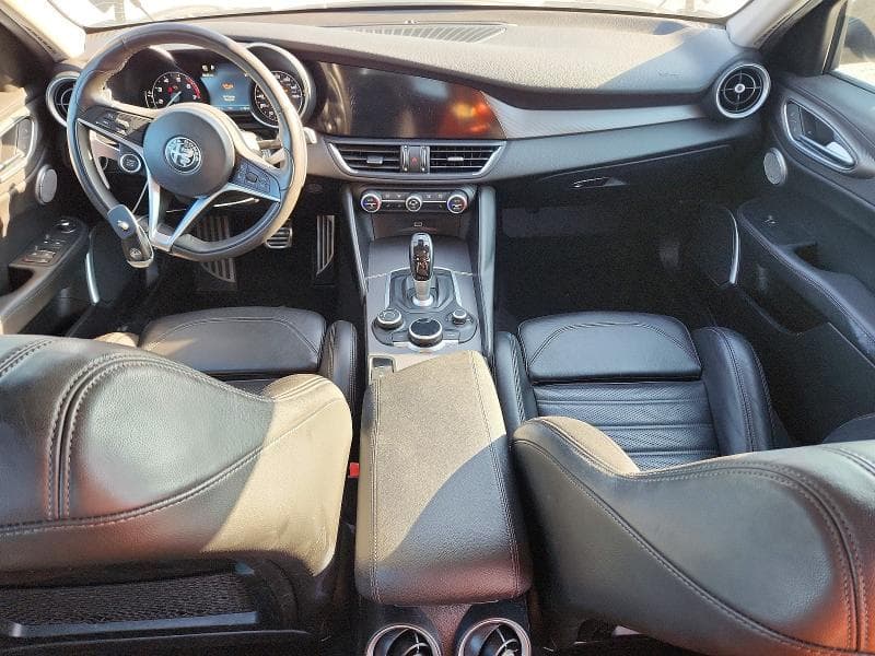 2018 ALFA ROMEO GIULIA TI Q4 8