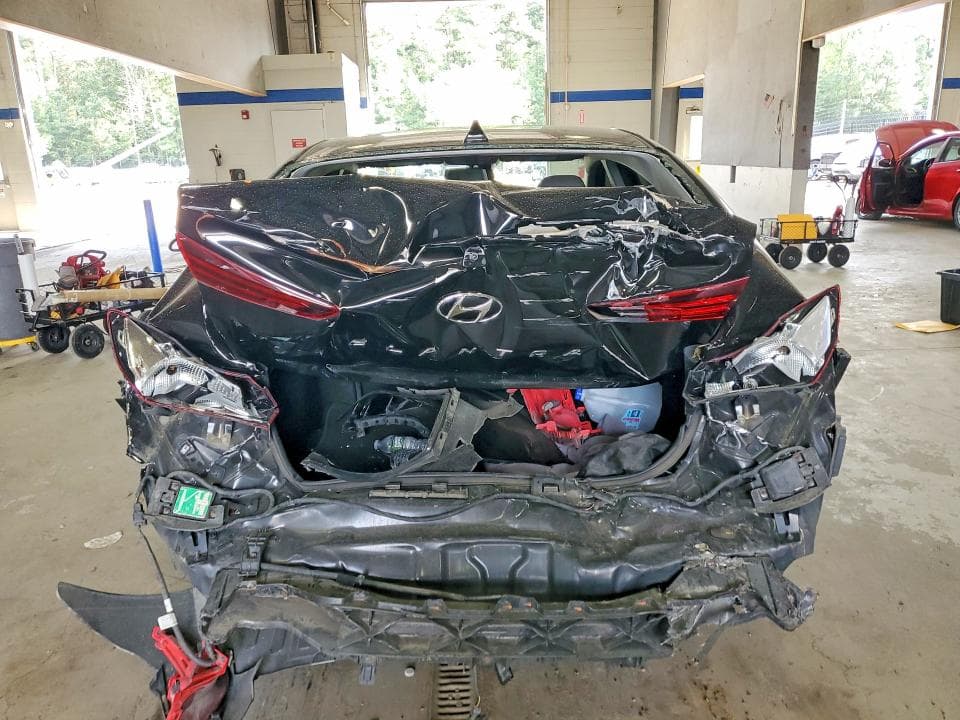 2020 HYUNDAI ELANTRA SEL 6