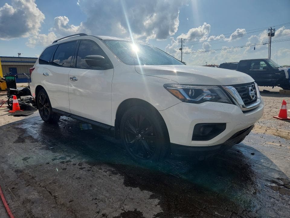 2018 NISSAN PATHFINDER SL 4