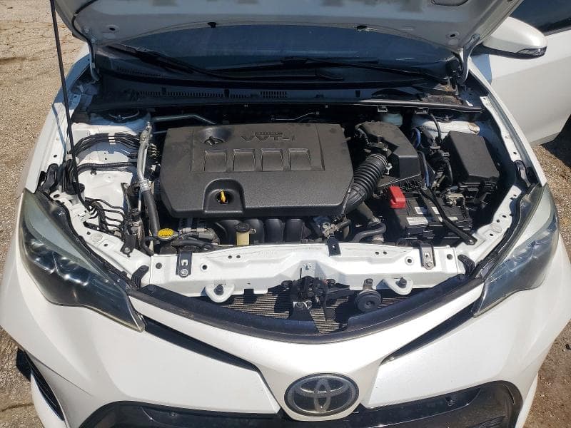 2017 TOYOTA COROLLA SE 11