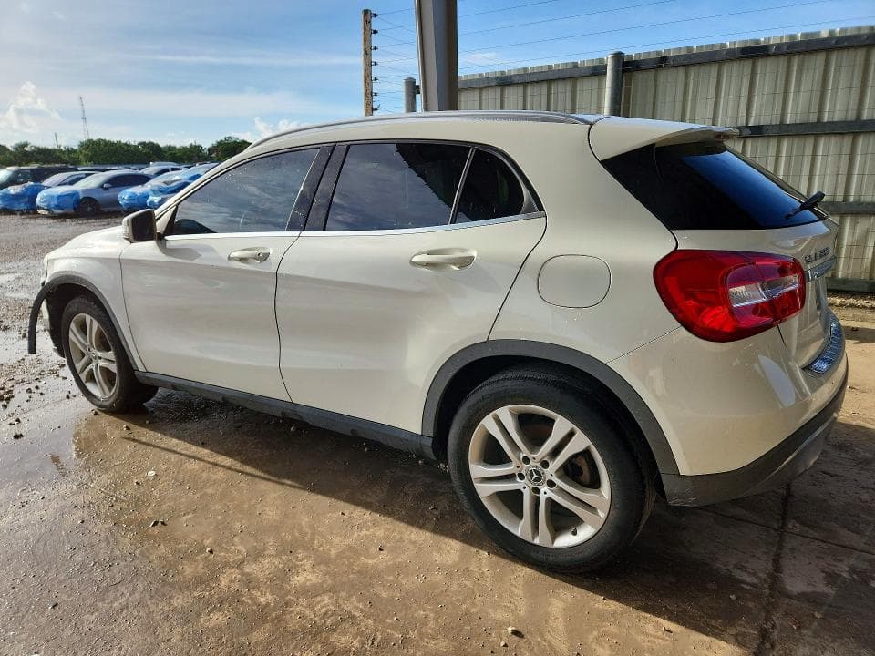 2018 MERCEDES-BENZ GLA 250 2