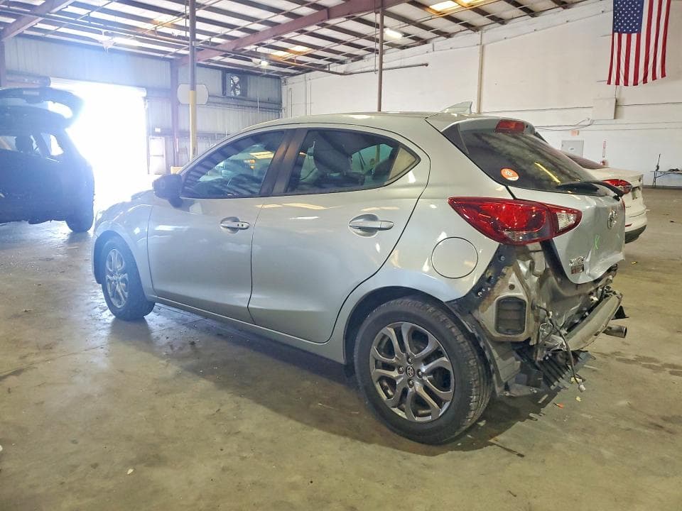2020 TOYOTA YARIS HATCHBACK LE 2