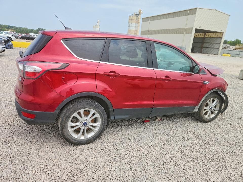2017 FORD ESCAPE SE 3