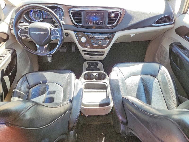 2018 CHRYSLER PACIFICA TOURING L 8