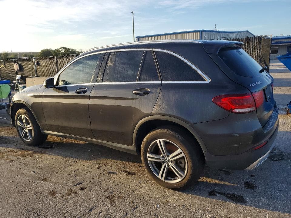 2020 MERCEDES-BENZ GLC 300 2