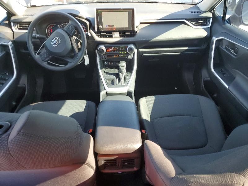 2025 TOYOTA RAV4 LE 8