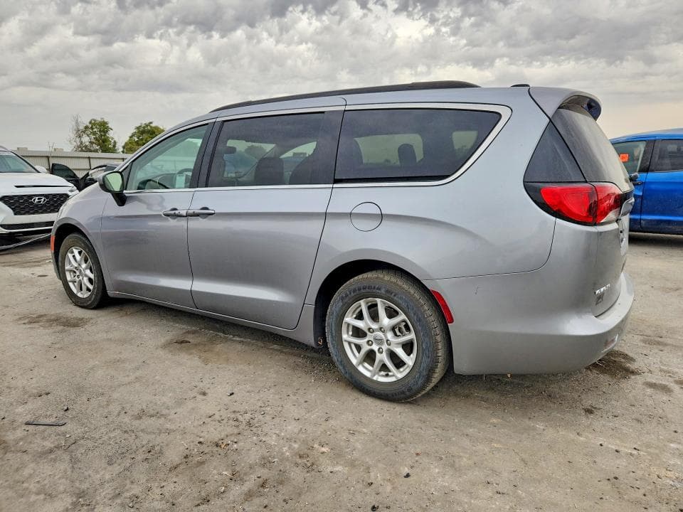 2021 CHRYSLER VOYAGER LXI 2