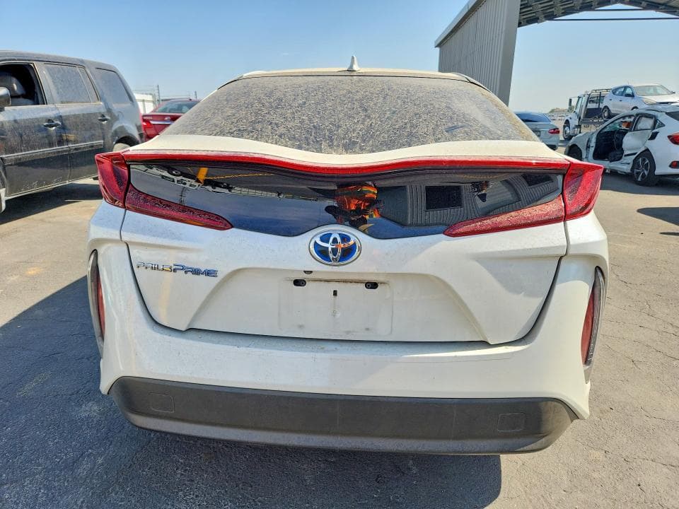 2017 TOYOTA PRIUS PRIME PREMIUM 6