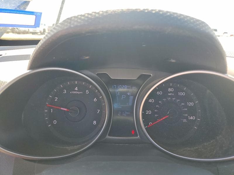 2017 HYUNDAI VELOSTER BASE 9