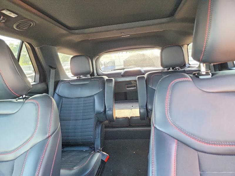2025 FORD EXPLORER ST-LINE 10