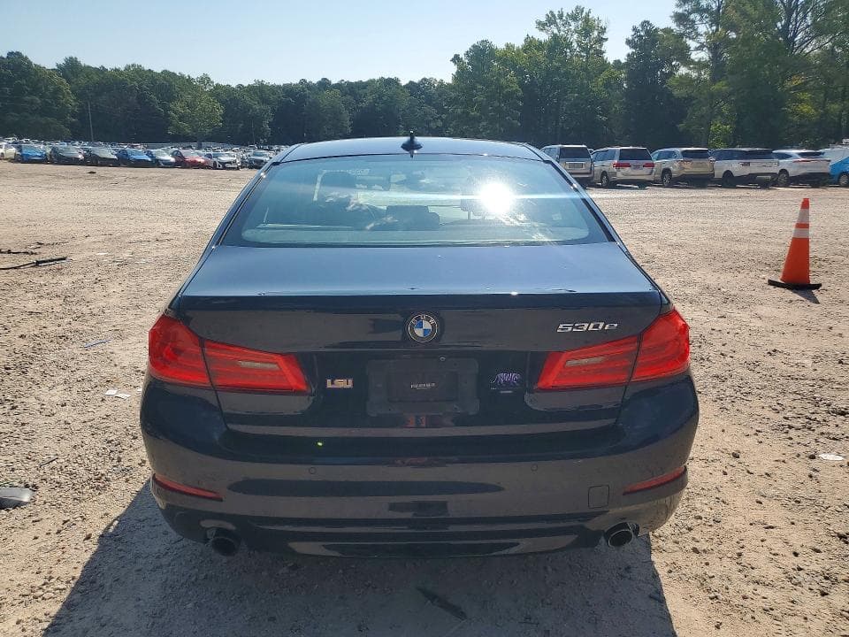 2019 BMW 530XE 11