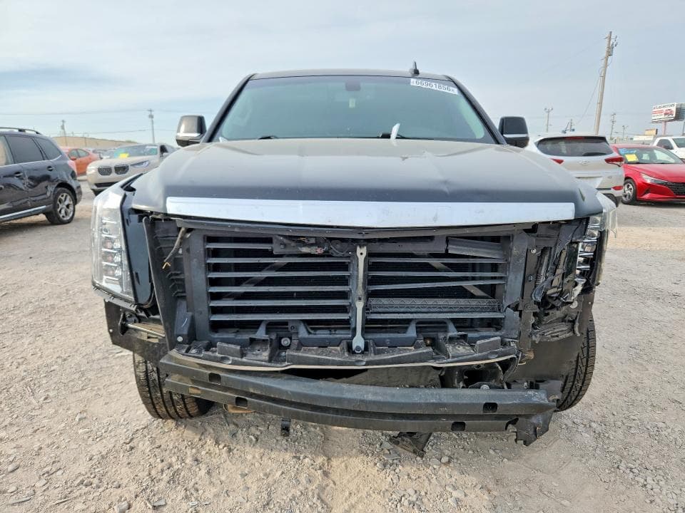2017 CADILLAC ESCALADE 5