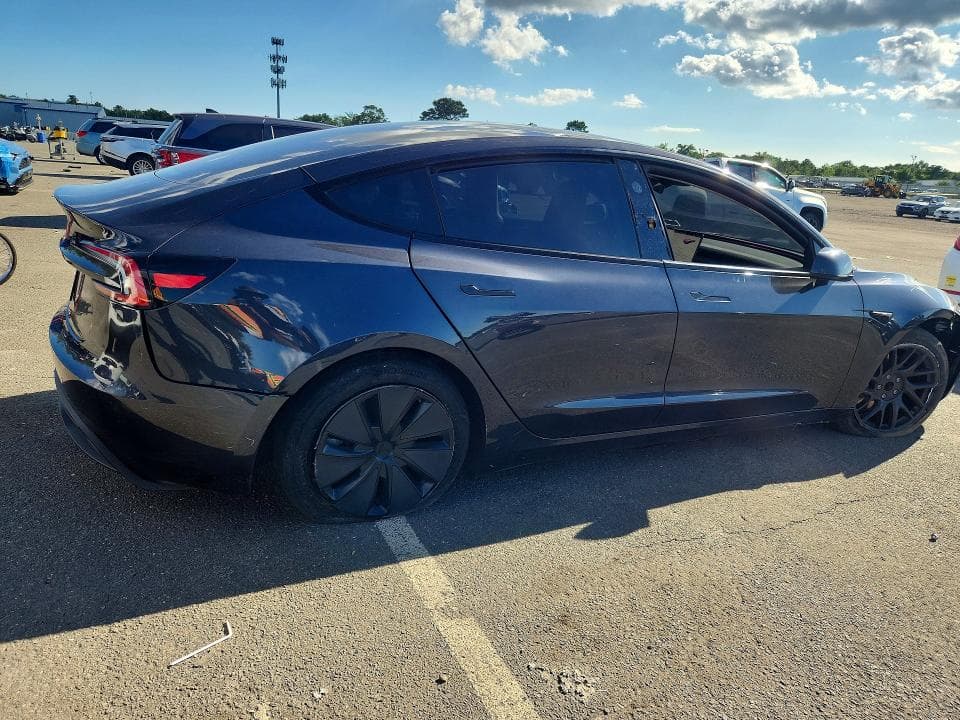 2024 TESLA MODEL 3 3