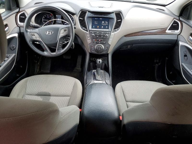 2017 HYUNDAI SANTA FE SE 8