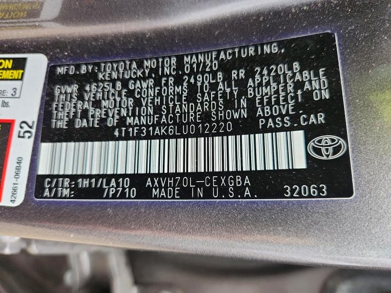 2020 TOYOTA CAMRY XLE 13