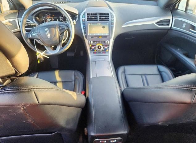 2019 LINCOLN MKZ 8
