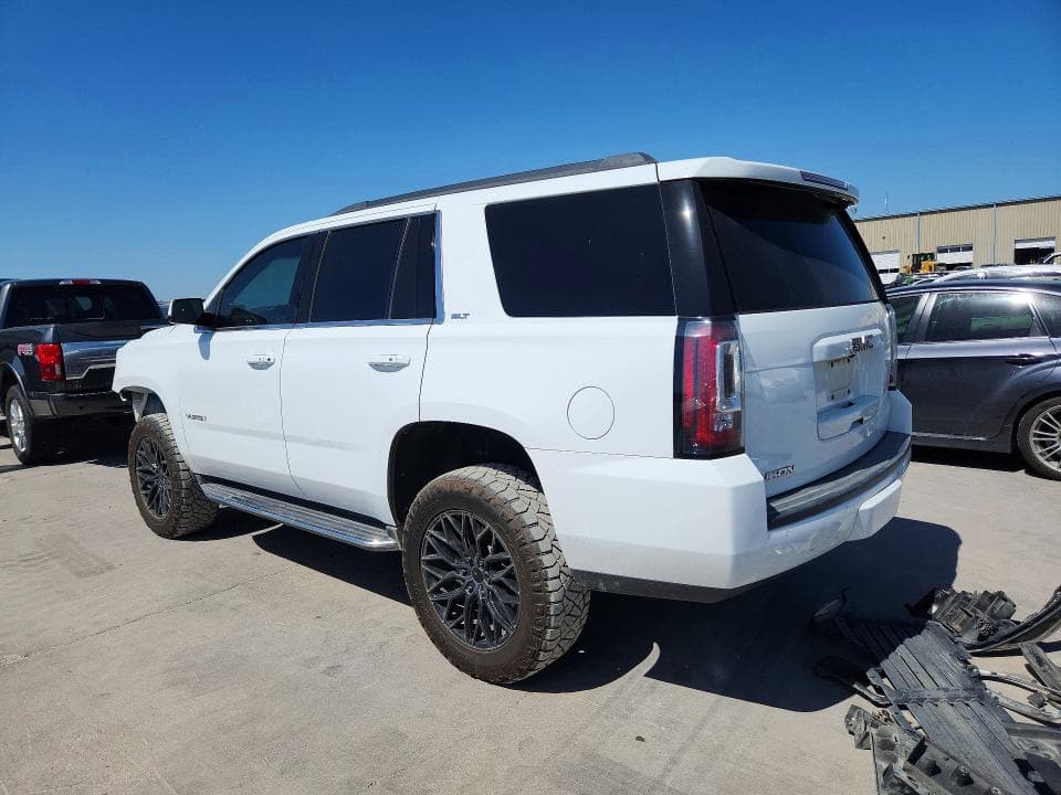 2017 GMC YUKON SLT 2